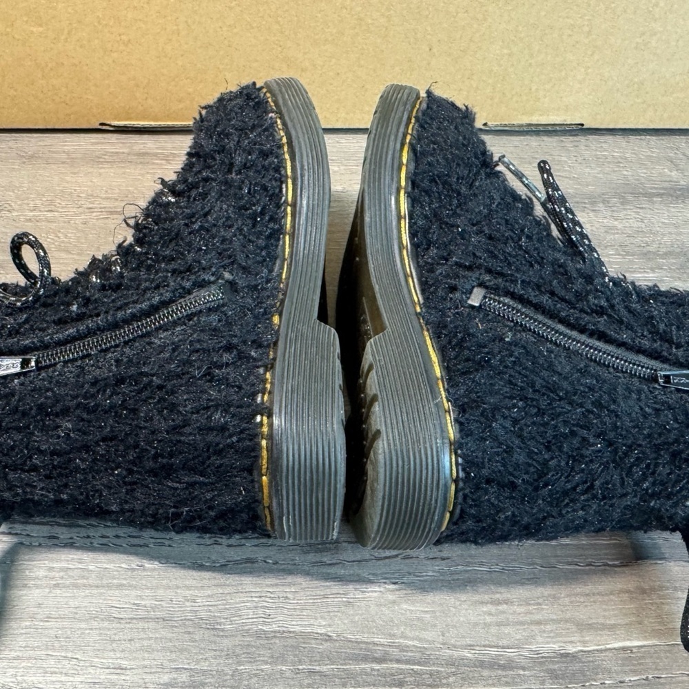 Dr. Martens Junior 1460 Pascal Tinsel Black Textured Boots toddler 7 ADORABLE - Picture 6 of 7